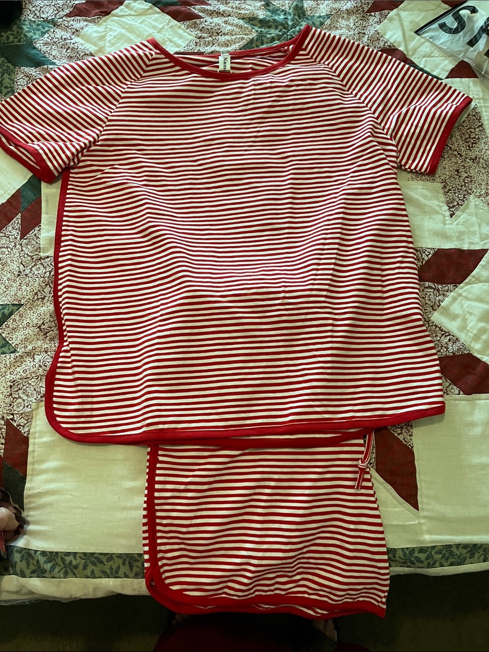Woman's short and top set.